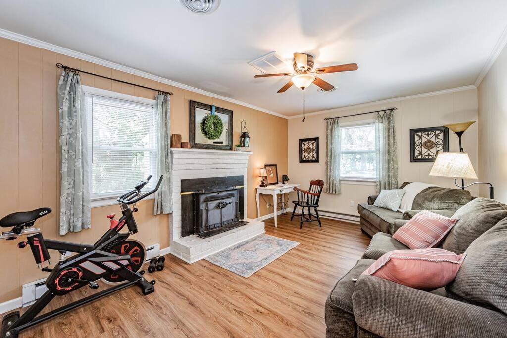 Kelly'S Comfortable Quinton Home エクステリア 写真